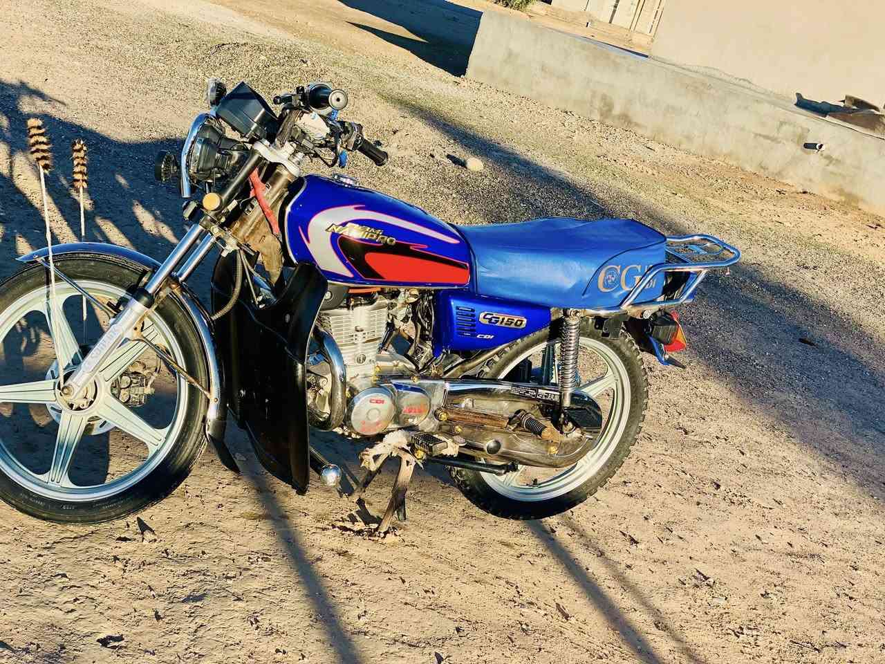 ماطور البيع موديل2015   @السعر 350 وبي مجال تصل ‭ ‭٠٧٧٨ ١٤٣ ٧٨٦٠‬
