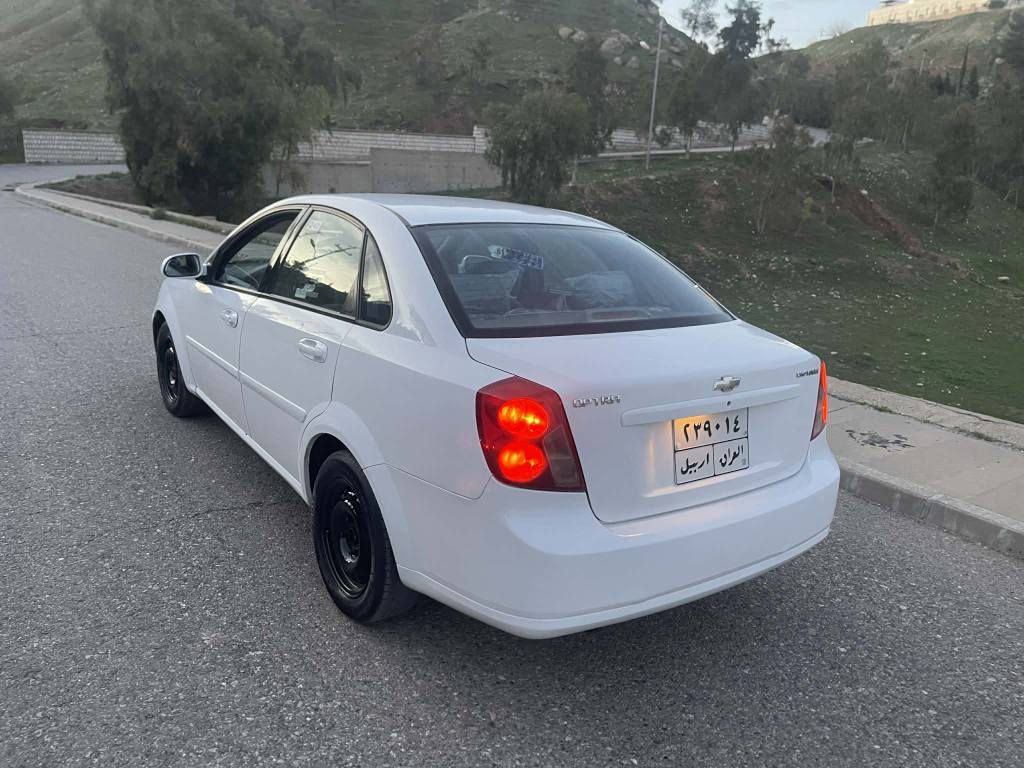 ئۆپتڕا 2009
گیڕ و مەکینە بەشەرت گیڕ عادیە سەیارەکە سەرف و بوخار بەشەرت دوو بست بۆنیتی بۆیاغە کارەبایی  
هەمووی بەشەرت چوار تایەیی نوئ سەنەوئ مانگیکی ماوە بەسرچیت بەشەرتی تەحویل 72 وەرەقە و مەعامەلە شوین کۆیە *********** كويسينجاك, أربيل
