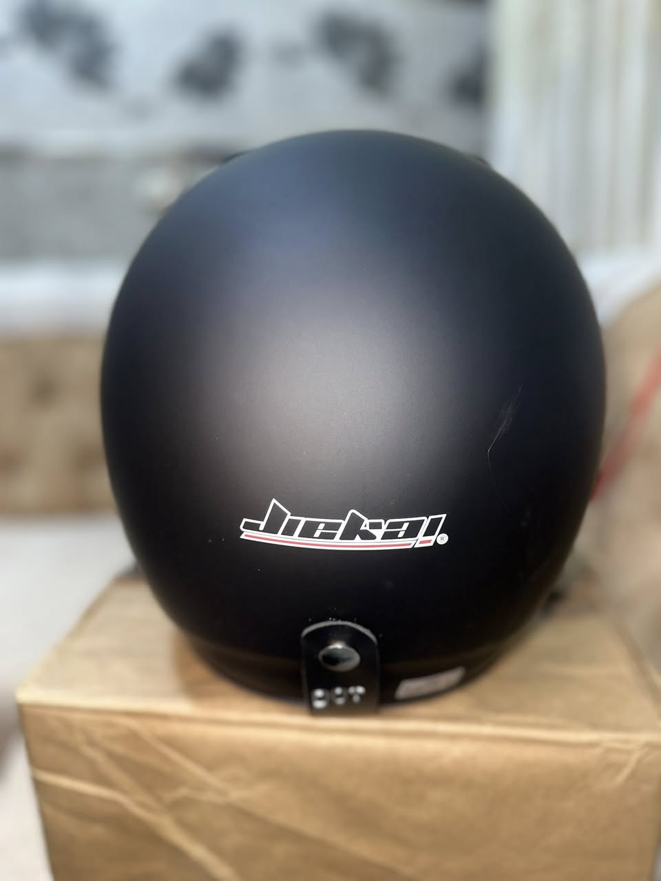 خوذه لون اسود مات قياس M
للاستفسار ***********
