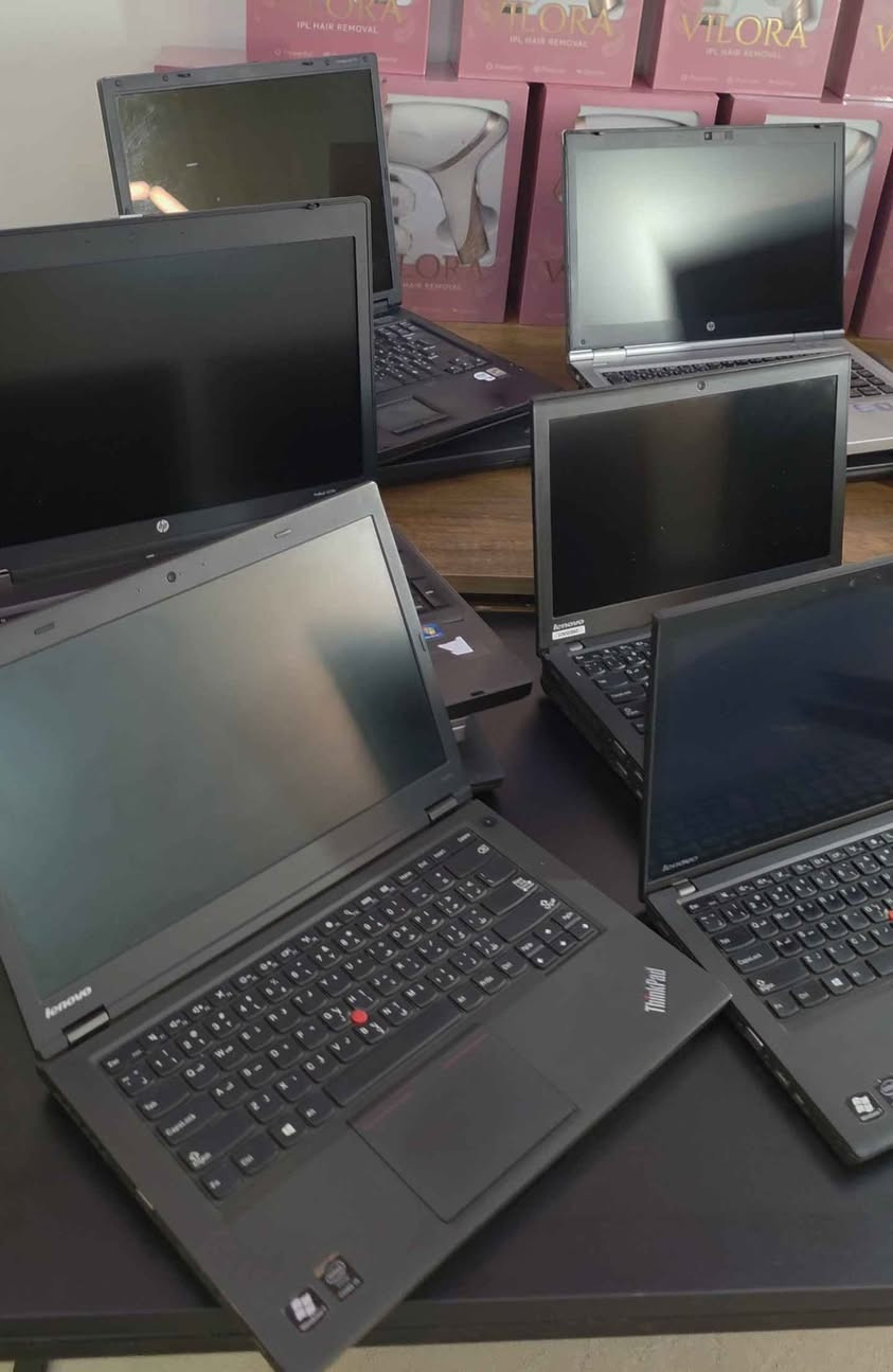 سلاو برایان ئەنواع لاپتۆپمان هەیە بە سعرێکی مناسب
لە ٧٥ هەزارەوە لامان دەسئەکەوێ تا ٣٠٠ هەزار
هەمووی مناسب و ڕێک و پێکن ئێچپی و دێپی جیلی ٣ و ٤ لینۆڤۆی ئێکس ٢٤٠ lenovo B5400 هەمووی ڕێک و پێک و بێ عەیب زەمانیان ئەکەین هاردیان ٥٠٠ گێگای hddیە هاردی SSdیتان ویست نرخی ئەگۆڕێ لە سلێمانین لە بەکرەجۆی تازە السليمانية, العراق


**إذا كنت صاحب هذا الإعلان وتريد حذفه لأي سبب، رجاءا أرسل رسالة إلى الدعم الفني**