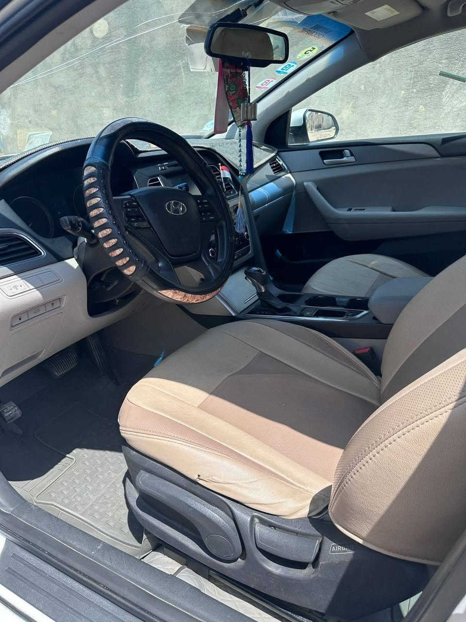 السلام عليك 
سوناته 2016 رقم ذي قار ورد امريكي حره تحويل ثاني يوم ماشيه 71 سياره بيه جاملق وبنيد بدون دواخل مصلحات بدون تبديل تبريد فول دواخل جلد وارضيه جلد بيه جراد بالقماره شي بصيط السعر 120 البيهه مجال للطيبين 
العنوان البصره قضاء الصادق باهله 
علمن السياره بسم ابن عمي


**إذا كنت صاحب هذا الإعلان وتريد حذفه لأي سبب، رجاءا أرسل رسالة إلى الدعم الفني**