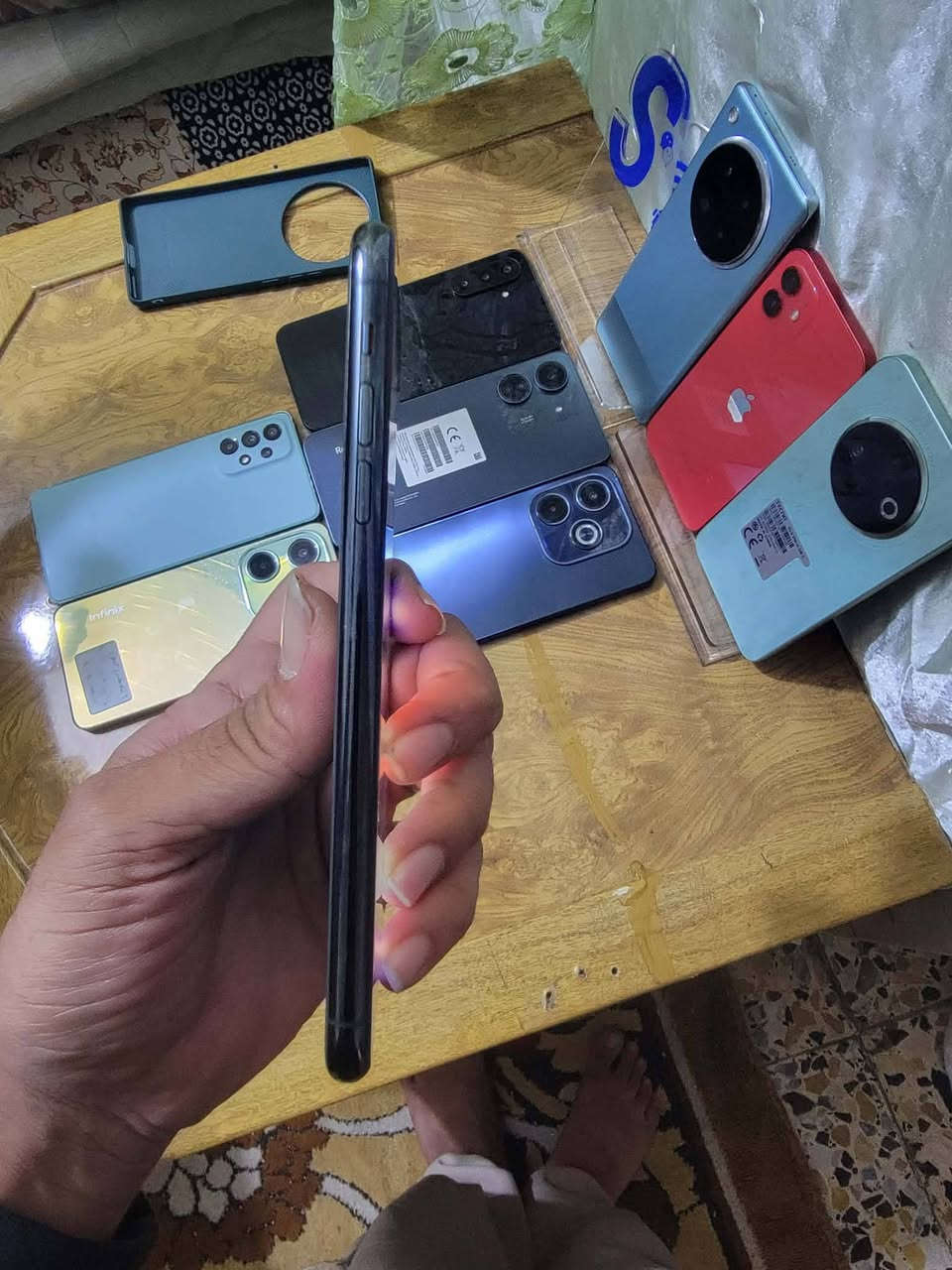 11 برو ماكس مكفول اخو الجديد
نظافه ٩٩ جهاز شخط مابي ذاكرة 
٢٥٦ بطاريه ٩٢ سعر ٣٥٠ قفل قفل قفل 🔐 🔐 🔐 سيم كارت واحد 
مكان بغداد الأمين الثانيه 
***********
