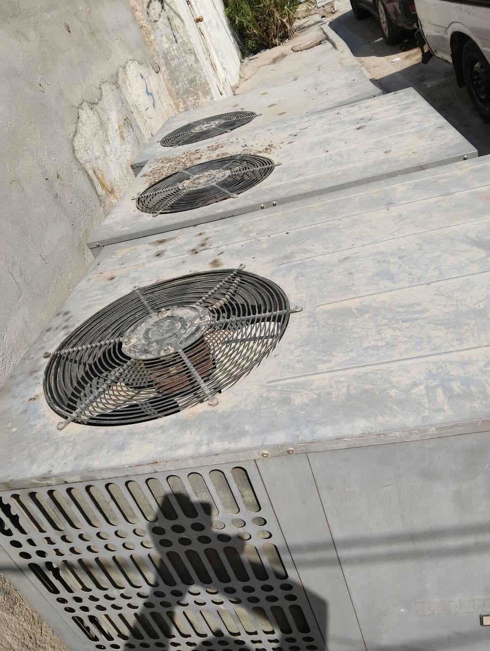 تبريد مركزي 5 طن نوع كارير
4قطع بعدهن جدد ما مشتغلات وقطعتين مستعملات 
للأستفسار ***********
