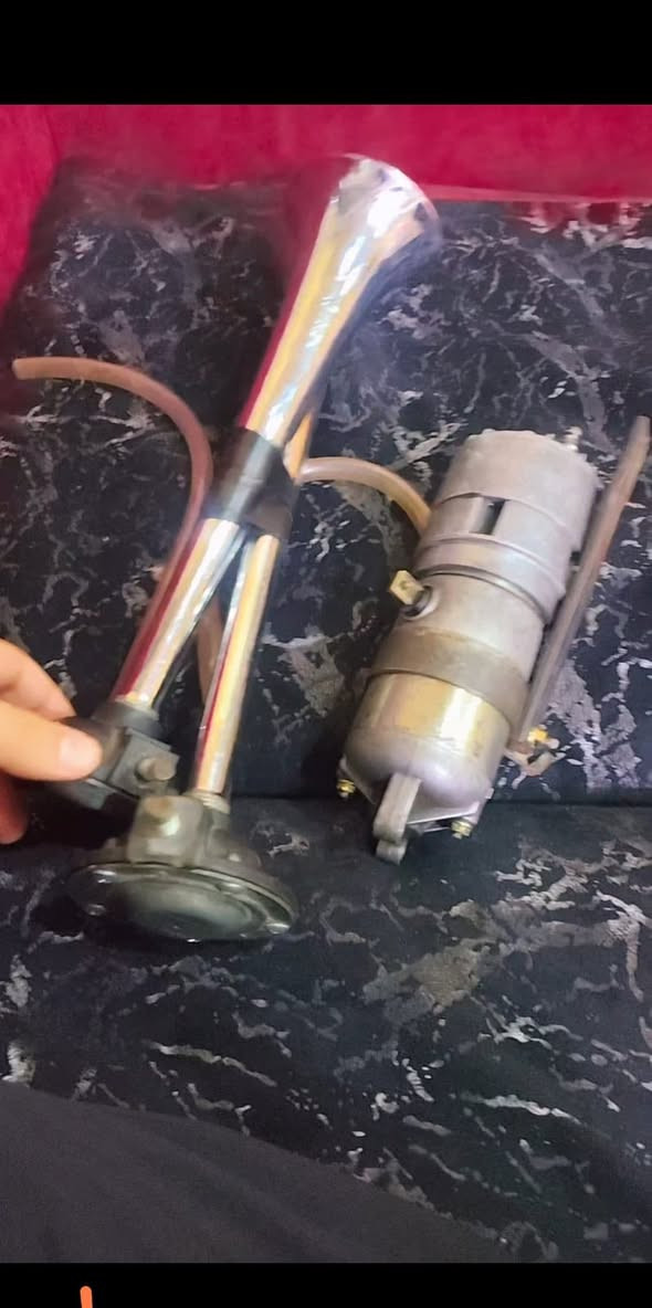 سلام عليكم
براد ايطالي محور سلف تحوير جديد بواقه سوري 
صاله اقل شهر محور مكاني شعله رحمانيه ***********
