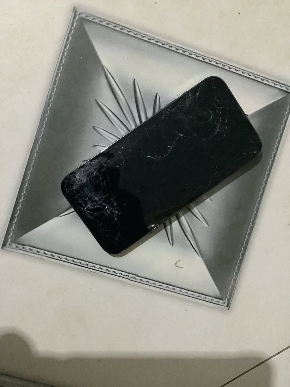ايفون 13برو ماكس. سحكته السيارة اابيع هيج هالموجود  نجف ناحية الحرية


**إذا كنت صاحب هذا الإعلان وتريد حذفه لأي سبب، رجاءا أرسل رسالة إلى الدعم الفني**