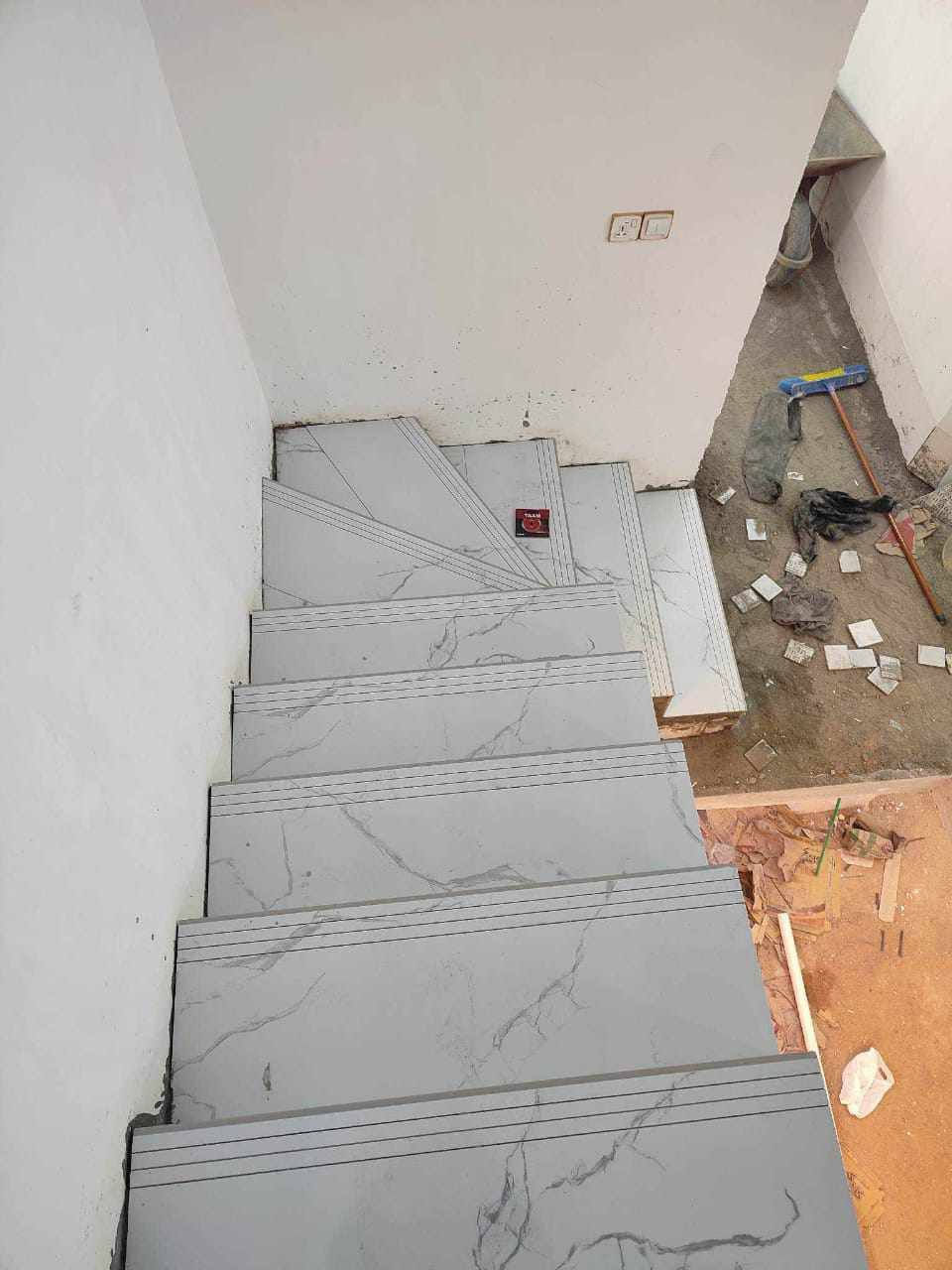 👷🏻‍♂️ جميع اعمال التطبيك
ارضيه/جدران 
🔎🤞🏻مرمر. كاشي. كرانيت. بورسلاين. سيراميك. مقرنص/ مستعدون لأعمال الترميم تفليش واعاده تطبيگ استفسار‏‪    *********** واتساب 
دقه في العمل سرعه في الانجاز كربلاء, العراق
