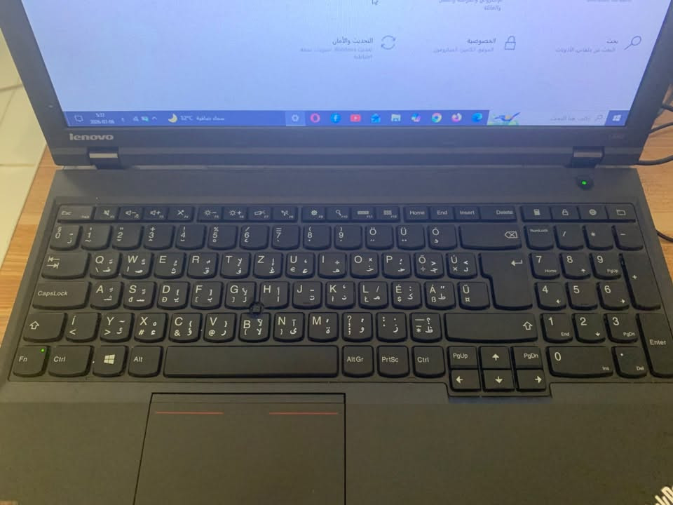 السلام عليكم
حاسبه Lenovo ThinkPadL540
نضافه99‎%‎
جميع ملحقات موجوده ماوس شاحنه جنطتها 
فول ذاكره ذاكره داخليه تدعم كلشي 
نضيفه كلش 
سعرها 175 وبيها مجال حك جيه واتساب
***********
