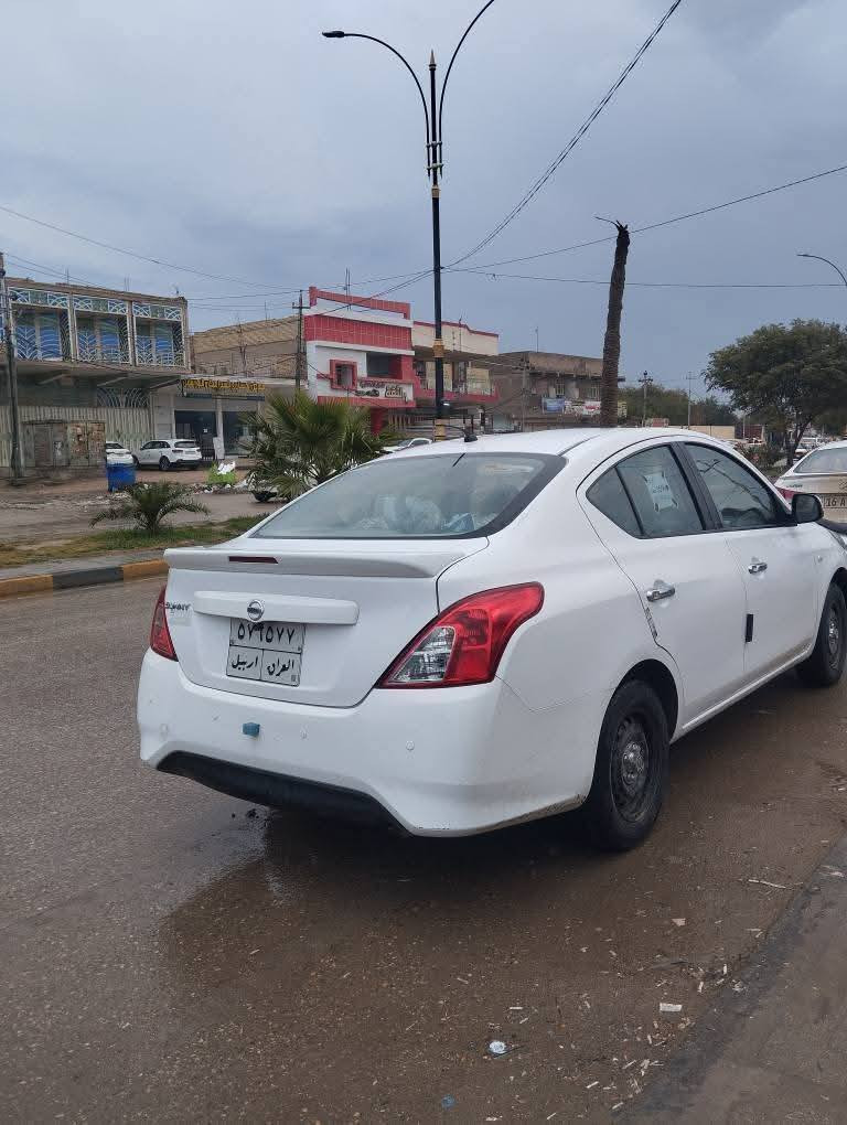 السلام عليكم
نيسان سني  2020 بليتة زرقاء 
مكينتها مكفولة كفالة عامة من كلشي 
بيها بارد قليل بالجاملغ مكفولة من الحادث 
بيها طخات بسيطة  
رقم اربيل  السعر 108 ويها مجال 
مكان السيارة الدوانية
 الاتصال او واتساب   ***********
