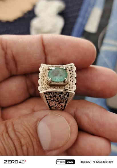 زمرد مشروط الاصاله صياغه جميله قياس 22 سعر 60 مكاني مدينة الصدر  ***********
