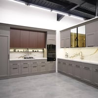 دواليب مطبخ • خامات درجة أولى • ضمان ١٠ سنين