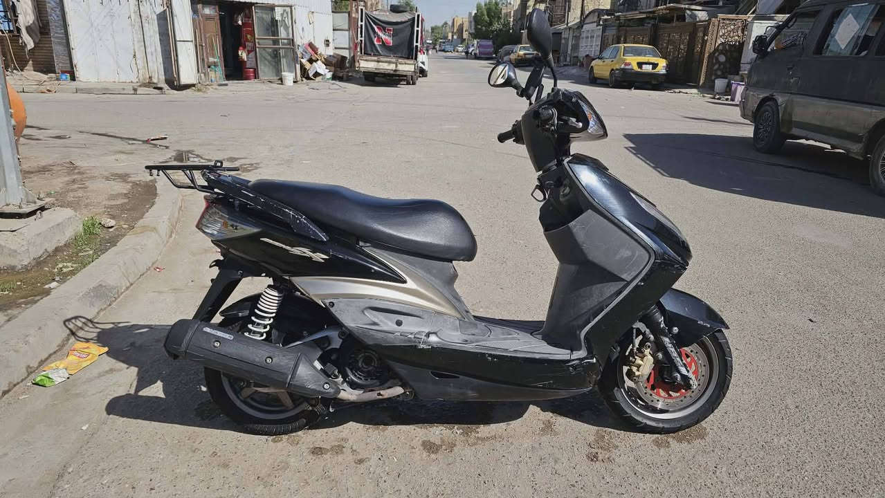 البيع سكنس فحل دراجه مكفوله مال رمبه جديده مابيه اي نقص كله شغاله دراجه نوزل مكينه مامفتوحه بلاديه سعره900 وبيه مجال بكاني بغداد شعب ***********
