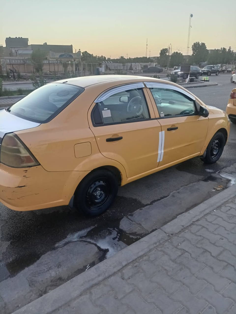 افيو 
موديل 2011 
وارد خليجي 
الشركه العامه 
كير عادي 
السيارة نضيفه 
رقم بغداد الجديد 

مكان بغداد الكرخ 
***********
