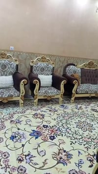 قنفات للبيع السعر 200  وبيهن مجال مكاني بغداد حي النصر ما عدي توصيل تو...