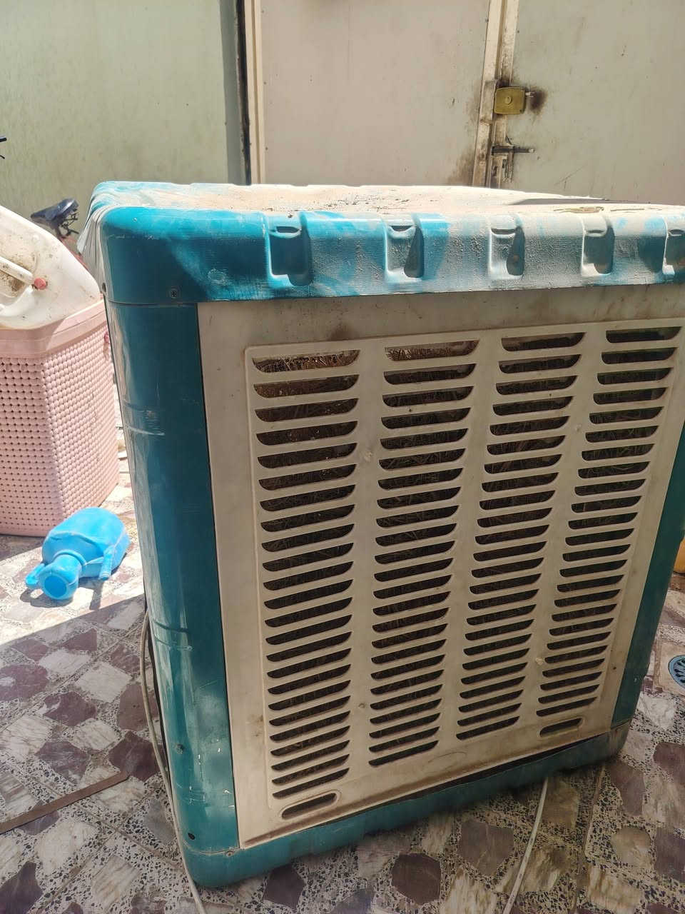 سلام عليكم للبيع مبرده حديد جديده شوفت عينك بيها نقص باب بس ***********
