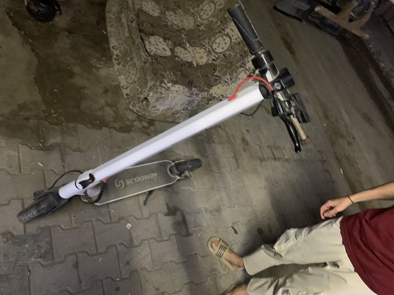 سلام عليكم سكوتر اللبيع بي نقص يده السعر 160 العنوان البصره ***********
