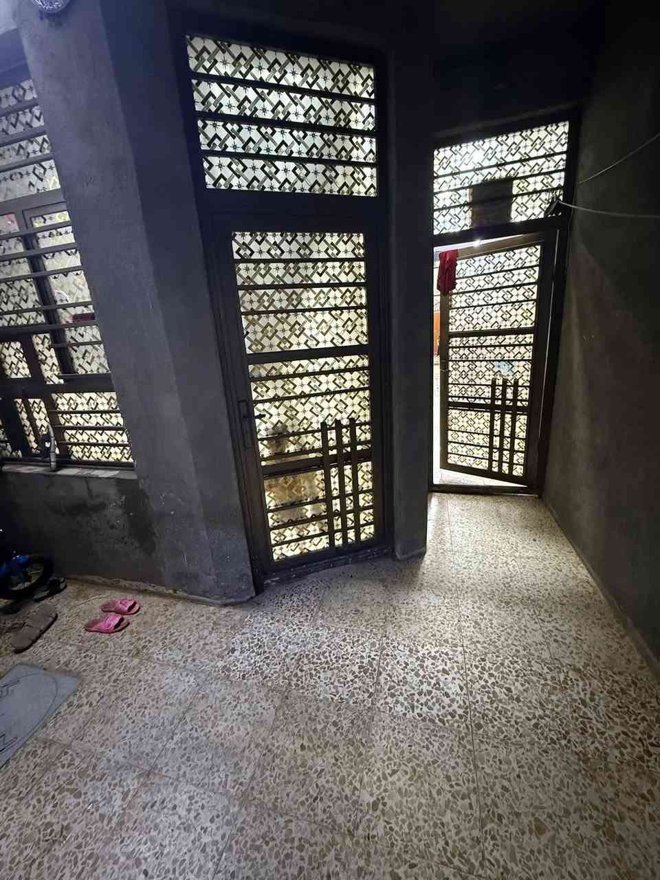 ياالله 🙏سلام وعليكم بيت 🏠البيع 🏠 مطلوب قرض 🔙سكان موقع البيت 🏠 بغداد الحسينية 🏡منطقة الثلاثينات قرب مطعم جكن 🔜 
‏استفسار رقم تلفون اتصال  📞 ***********
