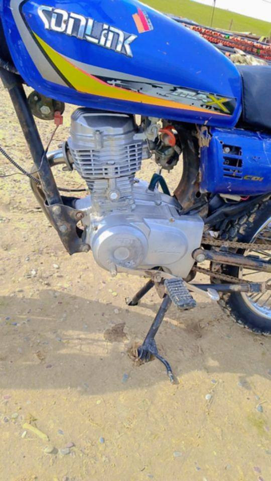 للبيع ماطور نامه 3حرف موديل 2015 منفيس أوراق اسعر ٢٩٠وبي مجال ***********
