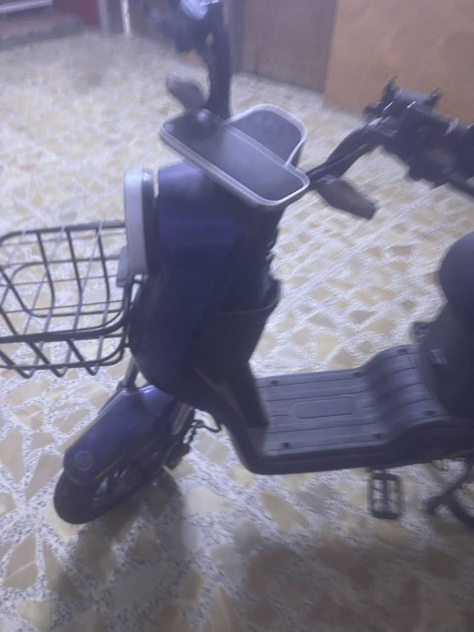 لبيع الدراجه نضيفه مامستخدمه قل الشهر السعر 400بيه مجال الرقم ***********
