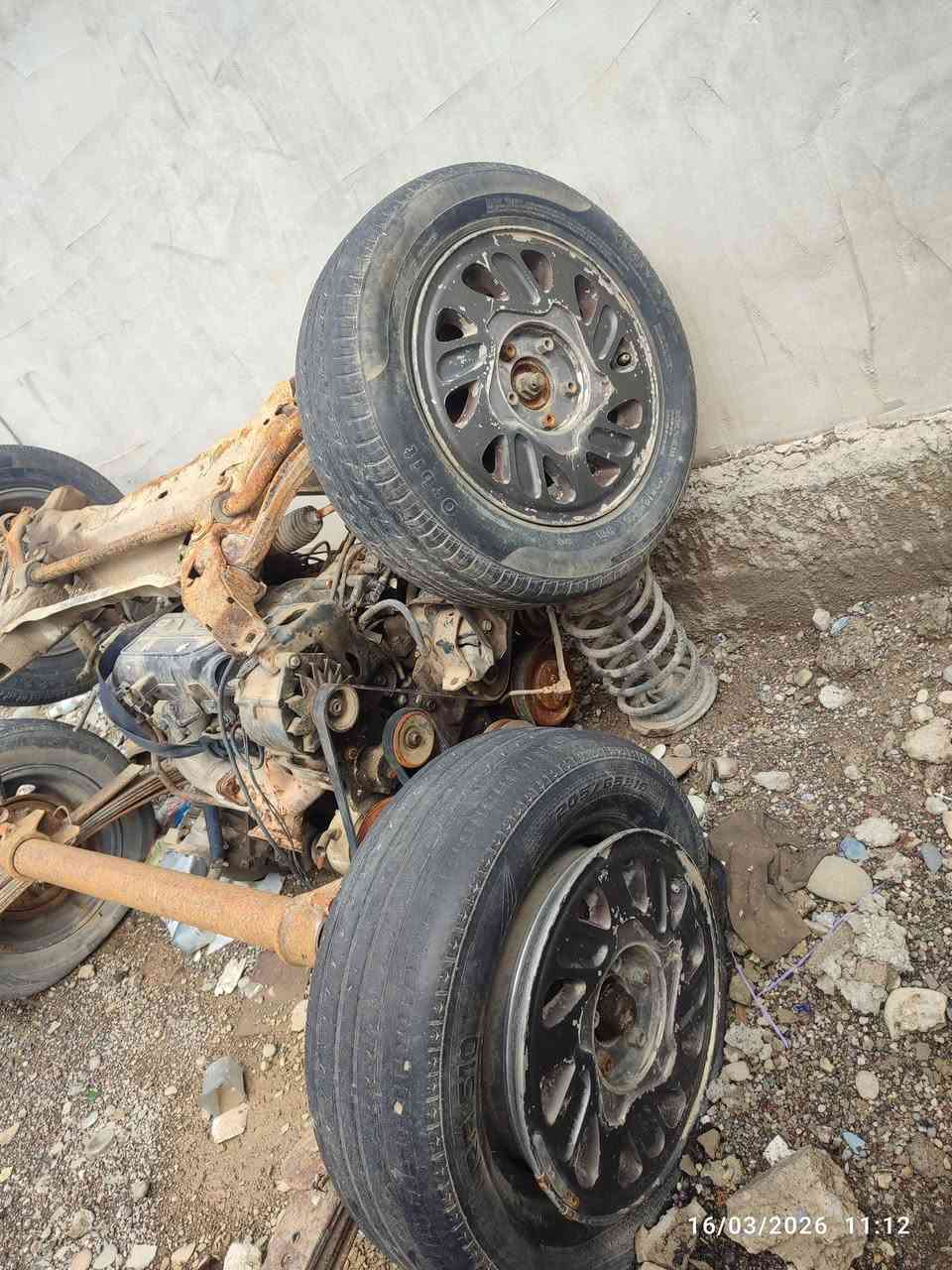 للبيع محرك دوج 3300 مع الگير كهربائي 
*ما عرف عنو شي متروك  3 اوراق كامل

* دنكير وره 15حجمو 100 الف  
*فلبر كامل مع الطبلات 100 الف *اسطابكسنات ثنين الواحد 75
 *مشط استيرن 100 الف وبي مجال 
التصال على هذه الرقم ***********
 فقط ويلكب مو للبيع
