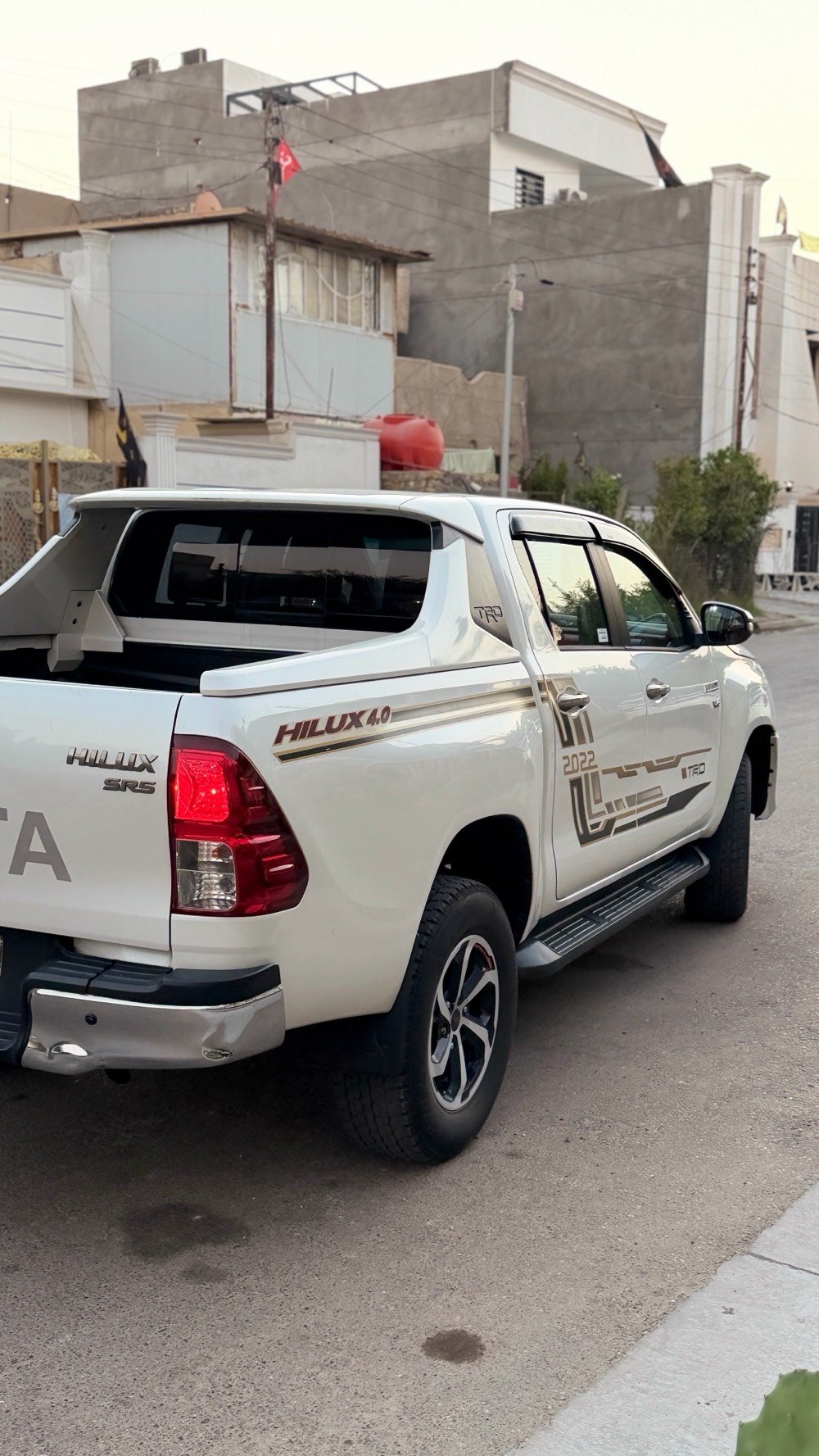 السلام عليكم للبيع هايلوكس Trd موديل 2020 كويتي محرك 6 سلندر 4000 فور ويل4*4 رقم بغداد تحويل مباشر السياره مكفوله عدا الجاملغ الامامي الايمن مصبوغ وبارد بسيط بالبنيد مكاني بغداد

السعر 258 وبيها مجال

للاستفسار:

***********