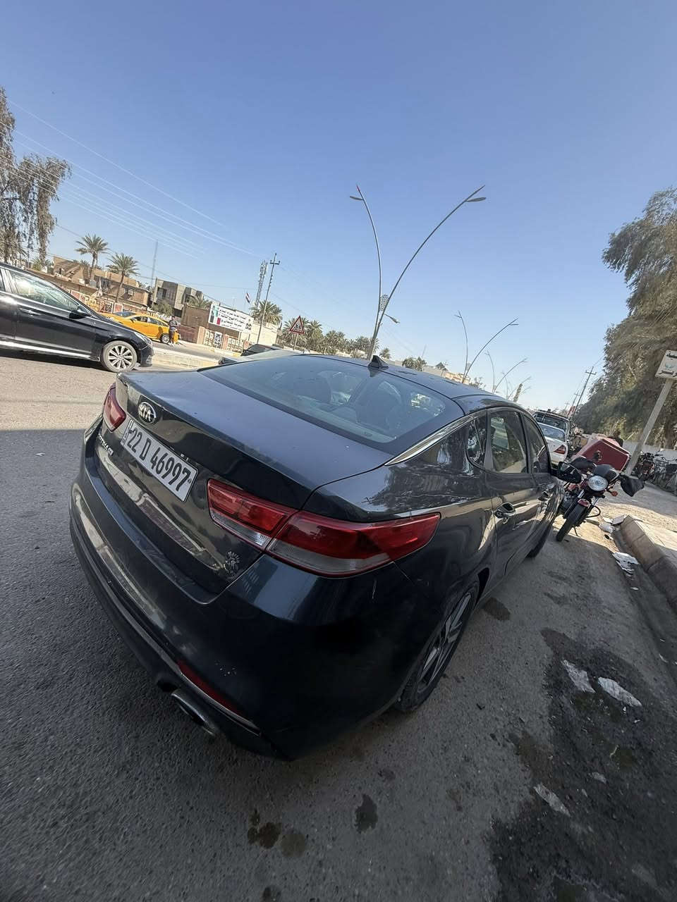 السلام عليكم
كيا اوبتما2016  تحويل مباشر حادثها حلو جاملغ امامي  وباب فقط بدون ايربااااااك 
بجم كبس المواصفات
شاشة رادارات حساسات كاميرا تحكمات زنون اصلي السيارة مسويلها ادامة من كلشي وبيها بارد باب السايق . 
كير محرك صدر تبريد كله جديد 
 

العنوان : ديالى بعقوبه كنعان   
رقم التلفون :***********
السعر / 125 او بيها مجال
