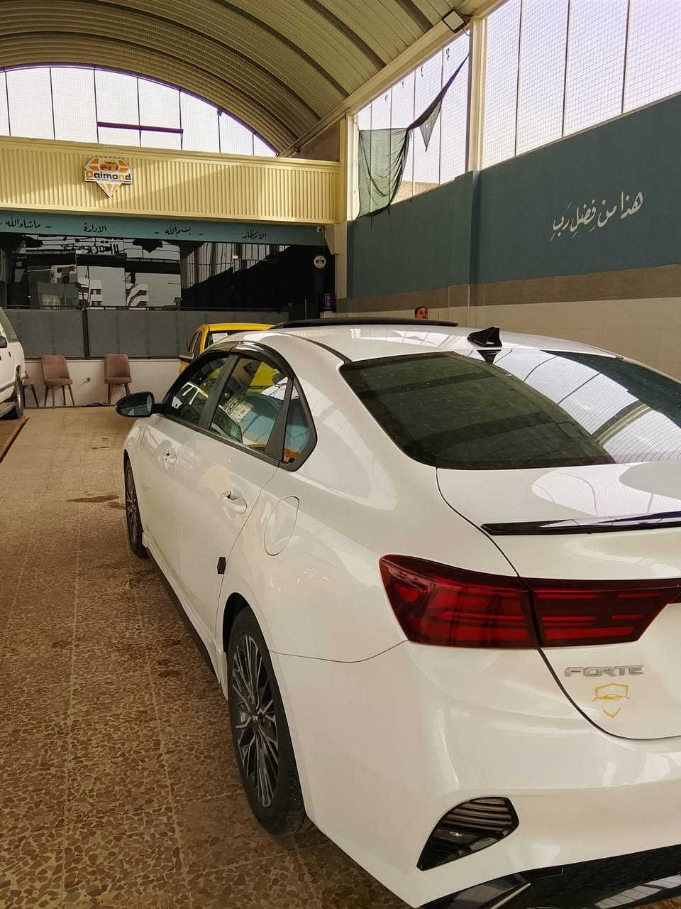 السلام عليكم ورحمة الله وبركاته 
🚘فورتي جيتي لاين
👋موديل 2023
👋فول مواصفات 
🤚رقم نينوئ مسطره 
🤚محرك وكير شرط 
👋ضرر بأمريكا 5قطع بوند وجاملغات ثنين وباب بدون ايرباك
🤚 شرط التحويل 
🚥السعر150💵وبيها مجال 
#معرض_دايموند_النموذجي_لتجارة_السيارات_وللمزاد_الامريكي_والكندي_وتنظيم_العقود 
العنوان⬅️( موصل الجانب ألايمن قرب جامع الاغوات قبل مدخل الشهداء)
#اوقات_العمل من الساعه العاشره صباحا الى الساعه التاسعه مساء 
للاتصال 
***********
***********
