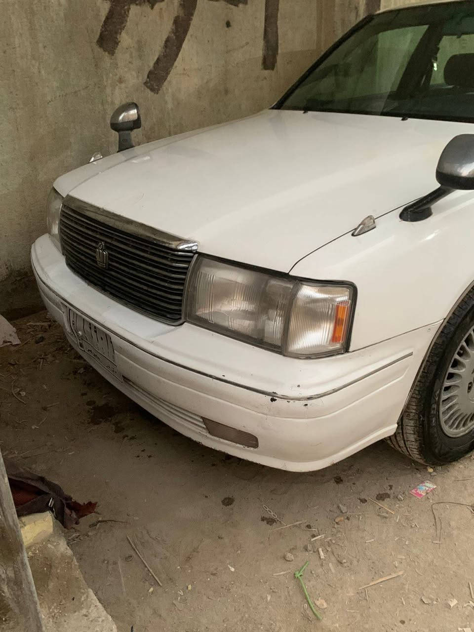 من رخصت الادمن
سياره راس الثور تكم كير ومحرك بعدهن بل جيس رقم ذي قار لايت زننون سياره بيها ضربه خفيفه بل صندوك مشروع وطني سياره ما ذب عليها ربع دينار مكفوله من الكس ونقل جثه المكان ناصريه جبايش الرقم ***********
