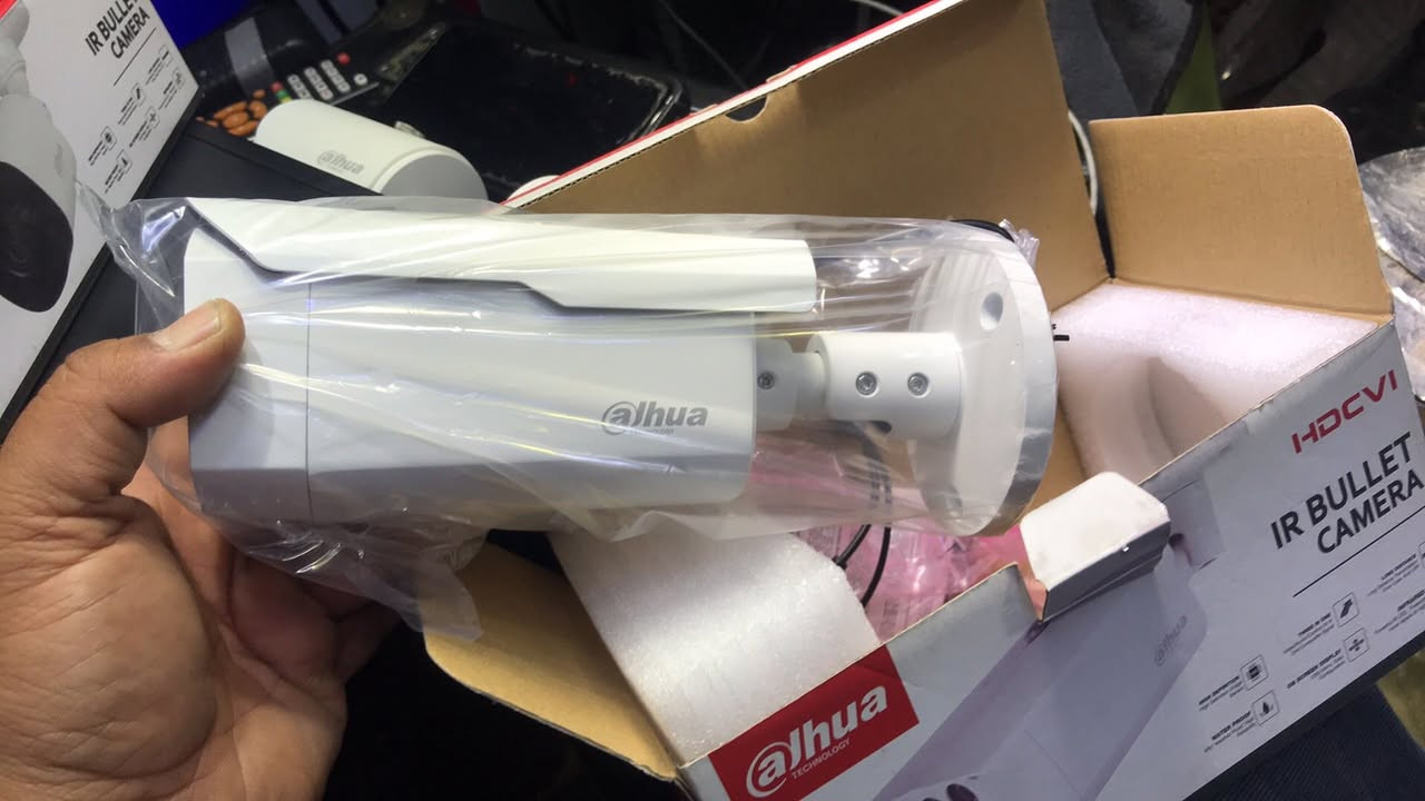 أنواع مختلفه من كاميرات المراقبة الحديثه توصيل موجود *********** اتصل وتدلل
