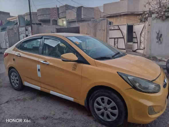 السلام عليكم 
اكسنت موديل 2013 
فول توماتيك محرك غاز لاصرف ولانفخ 
ضررها موضح بالصوره طخم تواير جديد
 كوبون بانزين شرط التحويل رقم بغداد الجديد بسمي السعر 85 للتواصل 
***********
***********
