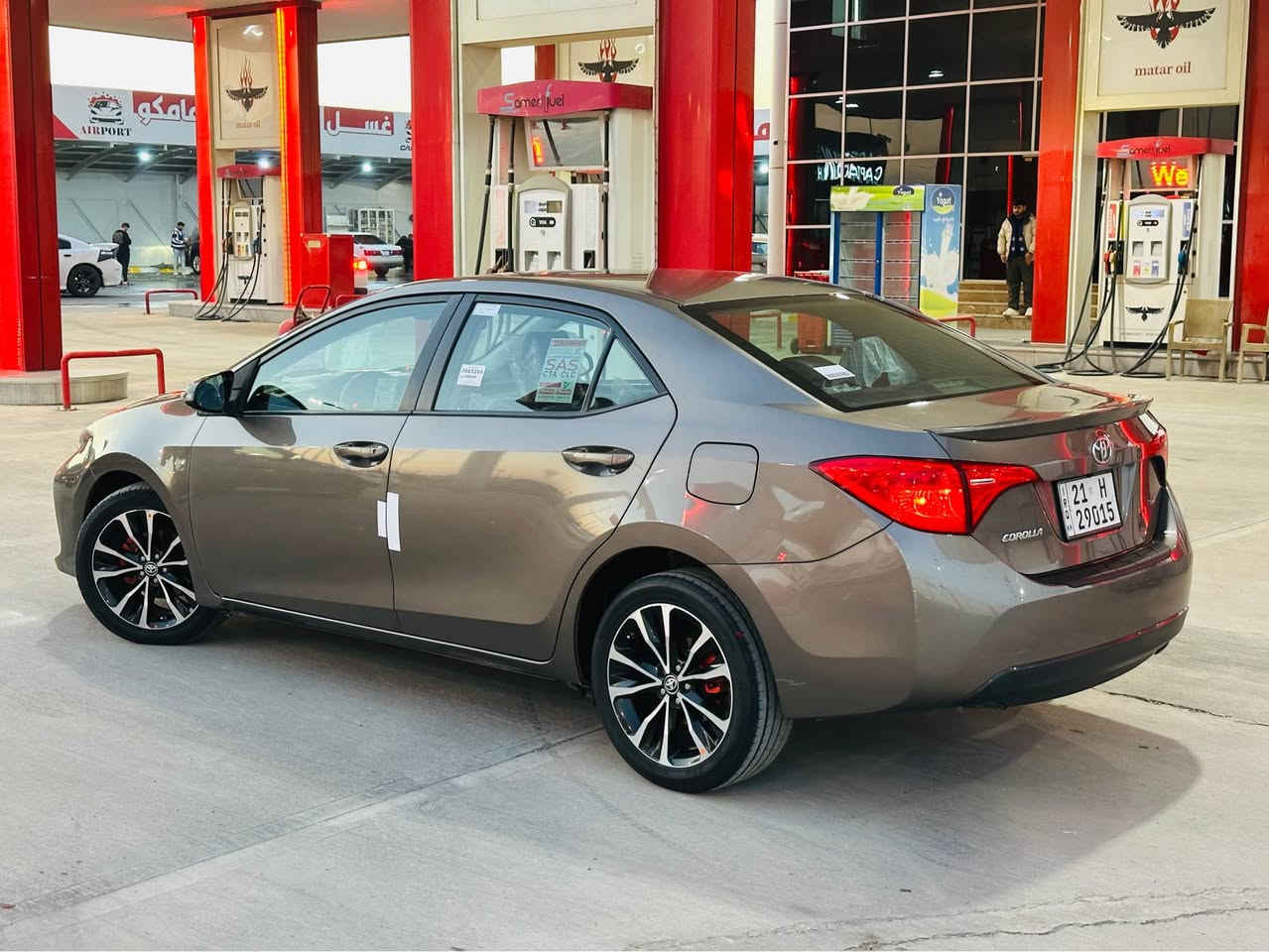 كرولا موديل 2017 مواصفات Se كشن جلد ويل ١٧ تحكم كير رياضي تحكم ژينكه سنوية هزة رقم كلها 2030 سيارة بيها بونيت و جاملغ شبر  دواخل بي طرف سايق باقي مكفول كفالة من صبغ و تعديل و شخط گير محرك شرط صدرها جديد ٤ طايرات جديد سعرها 133 بي مجال بسيط عنواني كركوك ايسكان 
اسيا   :    ***********
كورك : *********** كركوك, العراق
