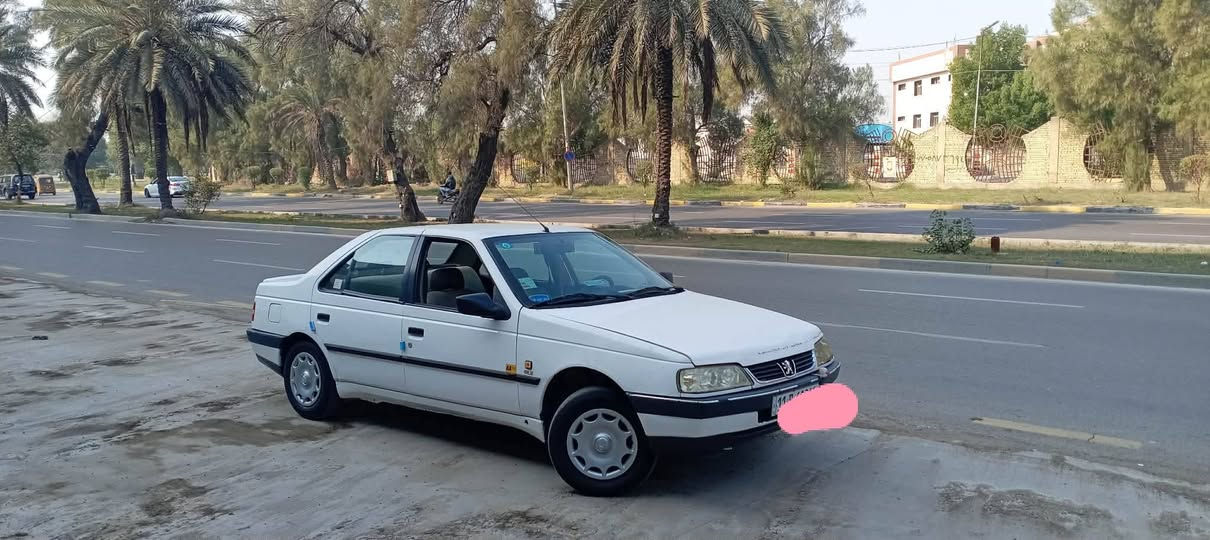 للبيع بيجو ٤٠٥ موديل ٢٠١١ خصوصي رقم بغداد بسمي سياره مكفوله وحلوه سعرها ٤٧ ورقه مكاني بغداد حي جميله ***********
