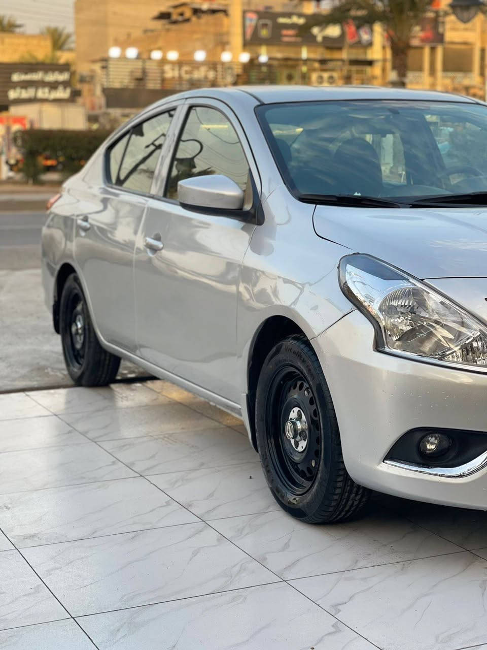 نيسان فيرسا 2016
جدا نضيفة
مكينة 1800المرغوب 
صدر جديد✅
تخم تاير جديد ✅
أدامه كامله للسياره ✅
كير ومكينه كفاله ✅
حادثها بنيد فقط
ماشية 87ml
السونار مرفوق بالمنشور 
السعر  92 وبيها مجال
عنواني بغداد جميلة شارع خيرالله قرب جامع مجيسر
*********** للاستفسار بغداد, العراق
