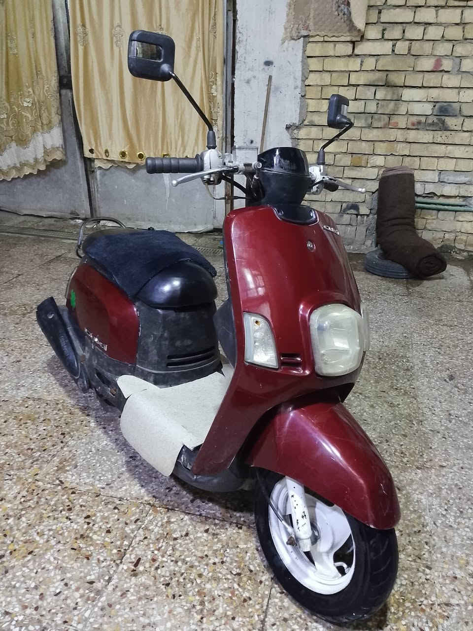 السلام عليكم بوليس للبيع شغاله سلف وهندر  مكينه ناعمه خرسه شلعه ومعدل تخبل كفرات ختم واحد كيج البانزين شغال قفل ستيرن شغال  السعر450   المكان مدينة الصدر 
***********
