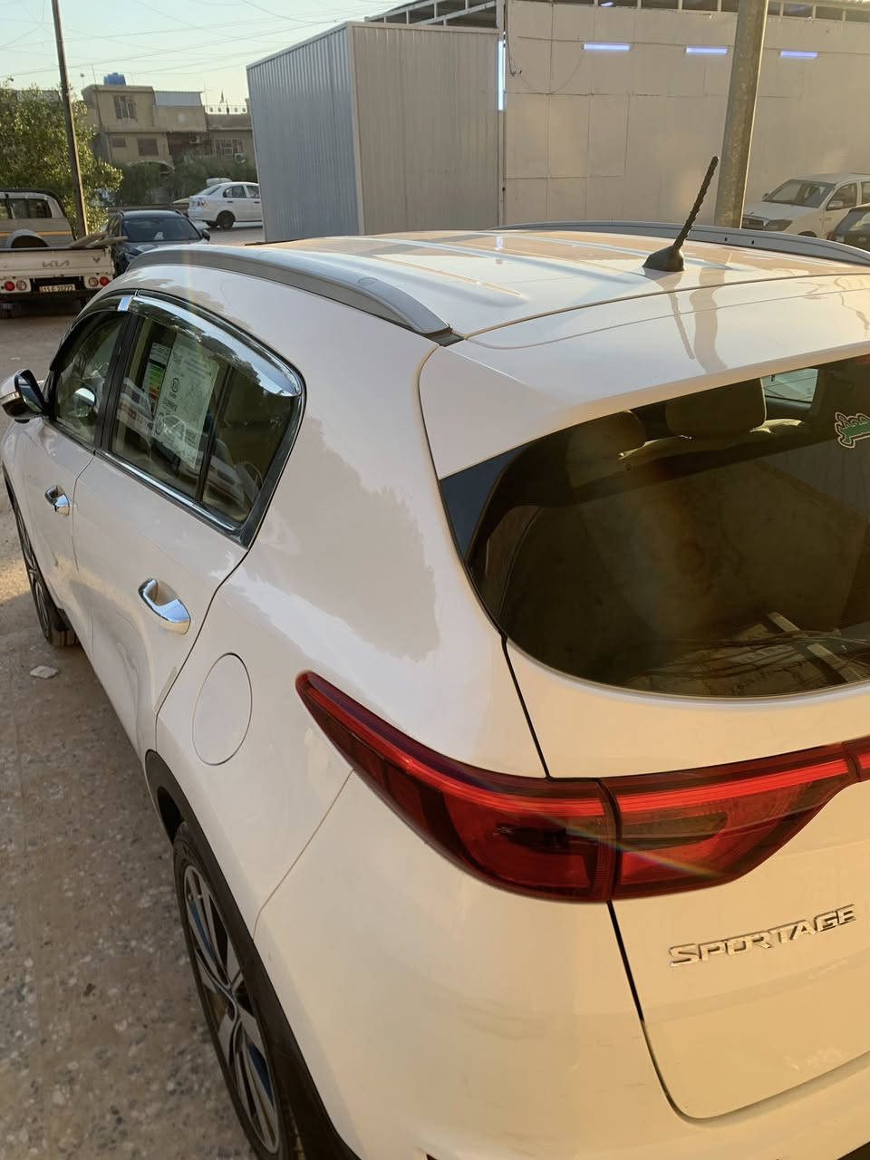 السلام عليكم كيا سبورتج 18 خليجي المواصفات نص فول جاهزة من كلشي تخم تاير باتري صدر بيها جاملغ صبغ فقط السعر خاص او اتصال وبخدمة الطيبين ***********              ملاحظة ً:ابيع للجناي بياع شراي عمي متفيدك السيارة تحويل مباشر رقم وسنويةوهزة جديد
