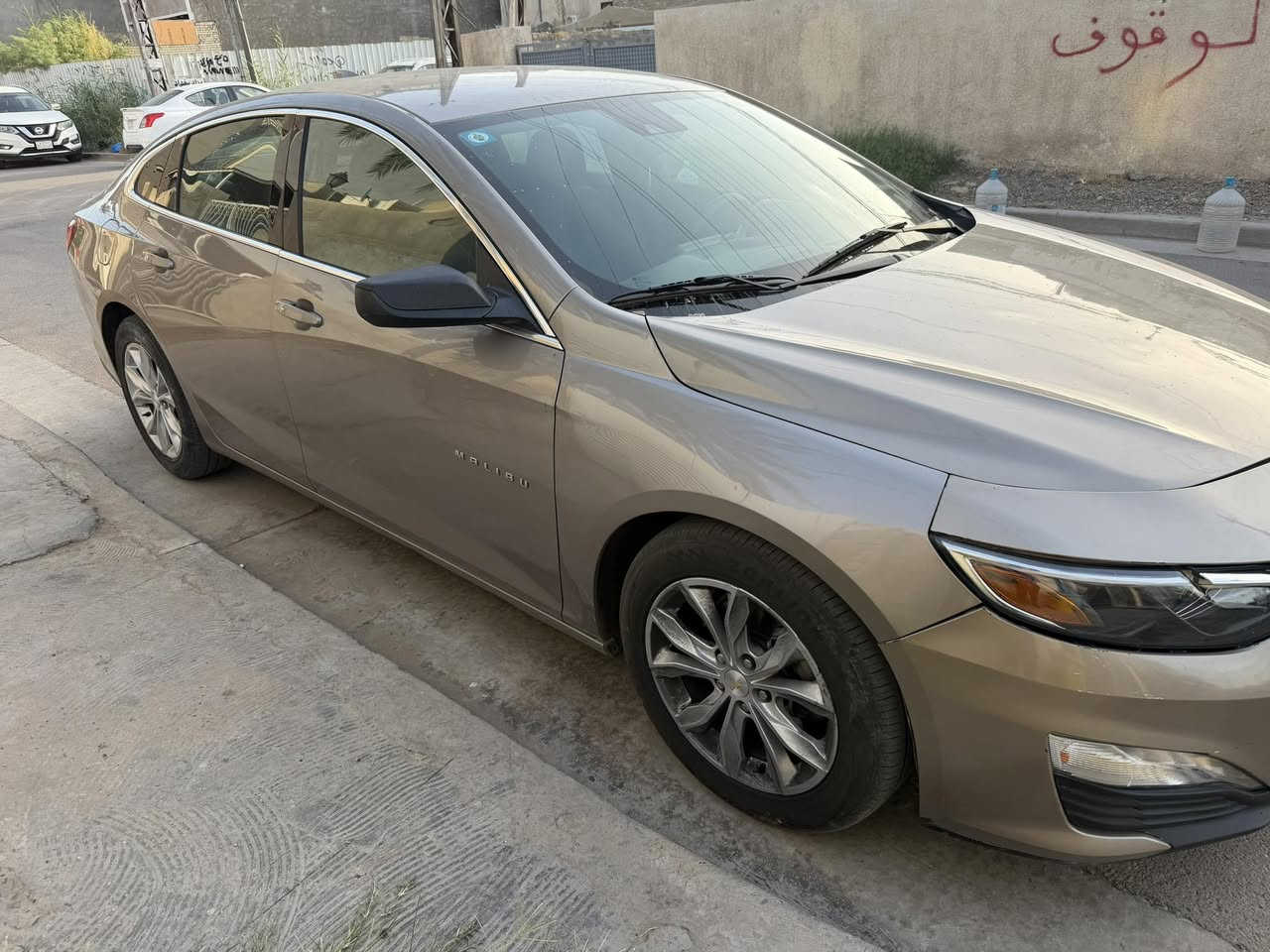 ماليبو للبيع   LT   2023
السياره ماشيه 83 الف
حادثه بنيد وجنطه البنيد سطحي و 3 اماكن بارد على كد شبر شبر بدون صبغ وبيه طخه بلقماره اثر النقل
لسياره مناقصه شي مكينه جديده مبدله ماشيه 10 الف
موصفاته معروفه
رادار
تحديد مسار
نقط عمياء
قطعتين تبريد
شاشه حبيره
كشن الراكب كهرباء
جام  نزول اوتو
ويل حجم 17
لاين زنون عالي ناصي
لسياره باتري جديد صدر امامي جديد مكينة جديده
السعر :125
***********
