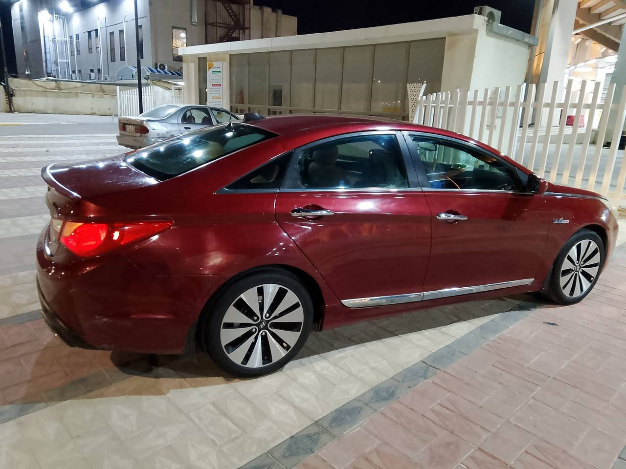 سلام عليكم للبيع او مراوس سوناتا رقم ذي قار انكليزي دولي مشروع وطني موديل 2012
وارد امريكي تحويل ثاني يوم مكينه جي دي اي بيها ضعف بدايه كير نضيف حداديه جديده تخم تاير باتري جديد كهربائيات شغاله تبريد شغال سياره جاهزة خير من الله ترايك وين ماتريد مكفوله من العيب الشرعي  بيه رشات صبغ وبيه ضربه من كدام اتكفل عيب شرعي وصوليات وتحويل وغرامات السعر 85 ورقه وبيه مجال قليل مكاني ناصريه مركز شراي يتصل وبخدمته وهاذ رقمي واتساب موجود ***********
