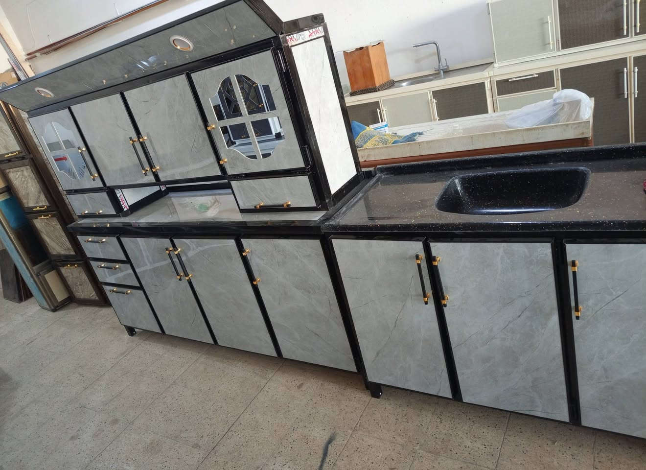 مستعد لشراء الكاونترات والمعارضه مع الجديد .
متاح كاونترات جديده شرط شغل توصي وسعر مناسب .العنوان قادسيه 2 قرب جامع ذياب العراقي .
***********
***********
متوفر واتساب
