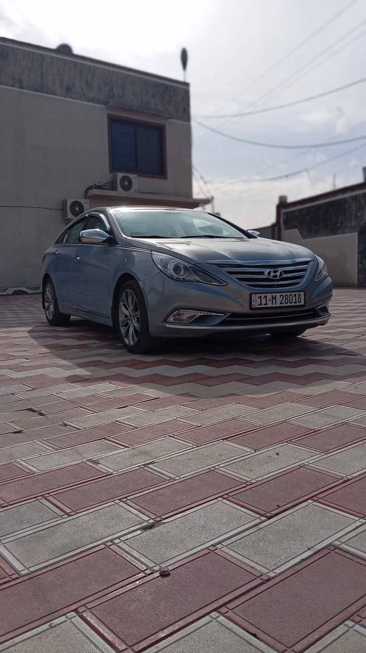 السلام عليكم
للبيع سوناتا وارد امريكي موديل 2013 لون أزرق غير محدد حادث بيها چاملغ ايسر ربع منه ومعدل ومصبوغ والبنيد مبدل نفس اللون محرك GDi 2400 السيارة خير من الله مكاني بغداد البياع حي المواصلات شارع الضغط الاستفسار الاتصال ***********
