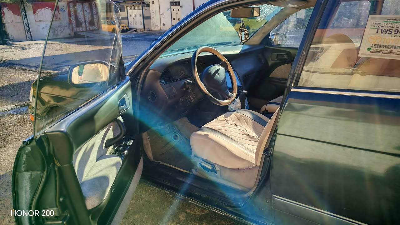 السلام عليكم
بطة موديل ١٩٩١ مصبوغة جمالية طخة صغيرة بالصندوق بدون دواخل رقم صلاح الدين جديد بأسمي سنوية جديدة لل٣١ 
مكاني موصل
سعر ٥٨ وبيها مجال بسيط
الاتصال على ***********
***********
