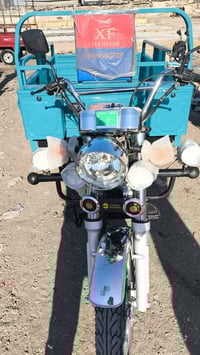 ستوتة البيع جديد موديل 2023.طلعة..2025شهر12 داخلة كمرك رقم الهاتف 0775...