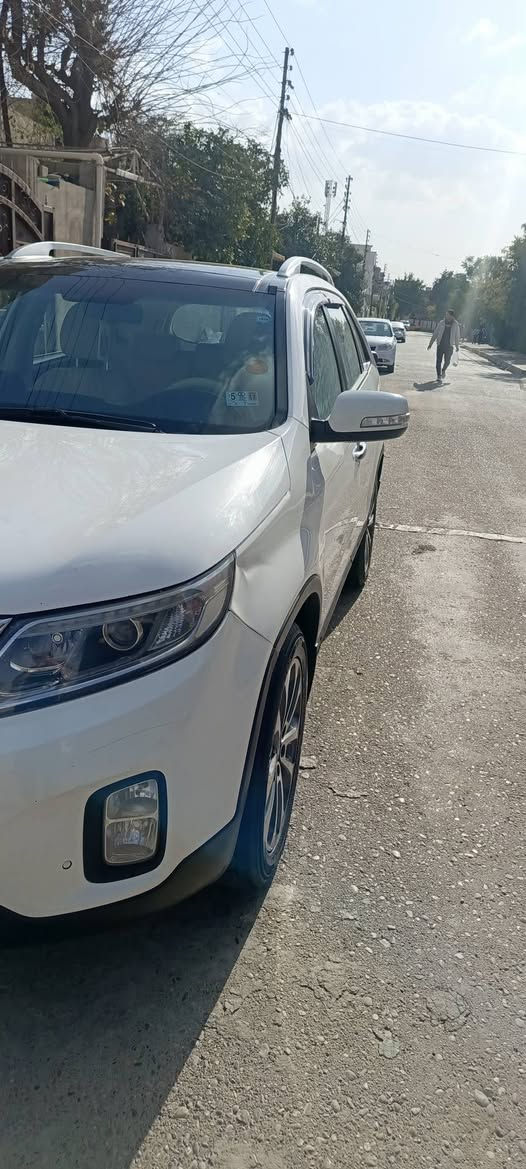 سلام عليكم للبيع سورنتو 2013 سنويه جديد هزه جديد سياره خير من الله مابي اي ناقص كير محرك مامفتوح محرك 6. فول موصفات بصمه بانوراما كشن كهرباء سونار بلصوره مكان كركوك سعر خابرني ***********
