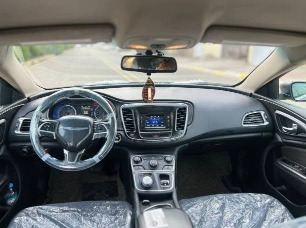السلام عليكم ورحمة
كلايسر C200 موديل 16
صبغ كم قطعه ابيع حزام
المواصفات :-
1- كروس سرعه 🔐
2- بصمة تشغيل🫆  وبصمه باب السايق🫆 والصندوق بصمة🫆
3- كير موس 🖲️ (9 نمره) مكفول 
4- محرك مكفول
5- مانع انزلاق ⛷️
6- تبريد ثلج ثلج 🌨️ 🌨️ مبدل منظومه قبل شهر 
7- لايت ترحيب
8- مرواح مبرمجه انسى الحماوه
9- صدر مبدل شهر 4 عوزها بس دبلات
10- (9 سماعات  محيطي) 
11- سايد بريك بصمه 🫆 
12- مراية داخليه عاكس الضوء
13- دهن مبدل قبل يومين ادنول 100 الف
13- سنويه باسمي جديده وهزه جديده رقم سليمانيه مكاني بغداد السعر 90 وبي مجال حك الجيه 
لللتواصل
***********   بي وتساب
