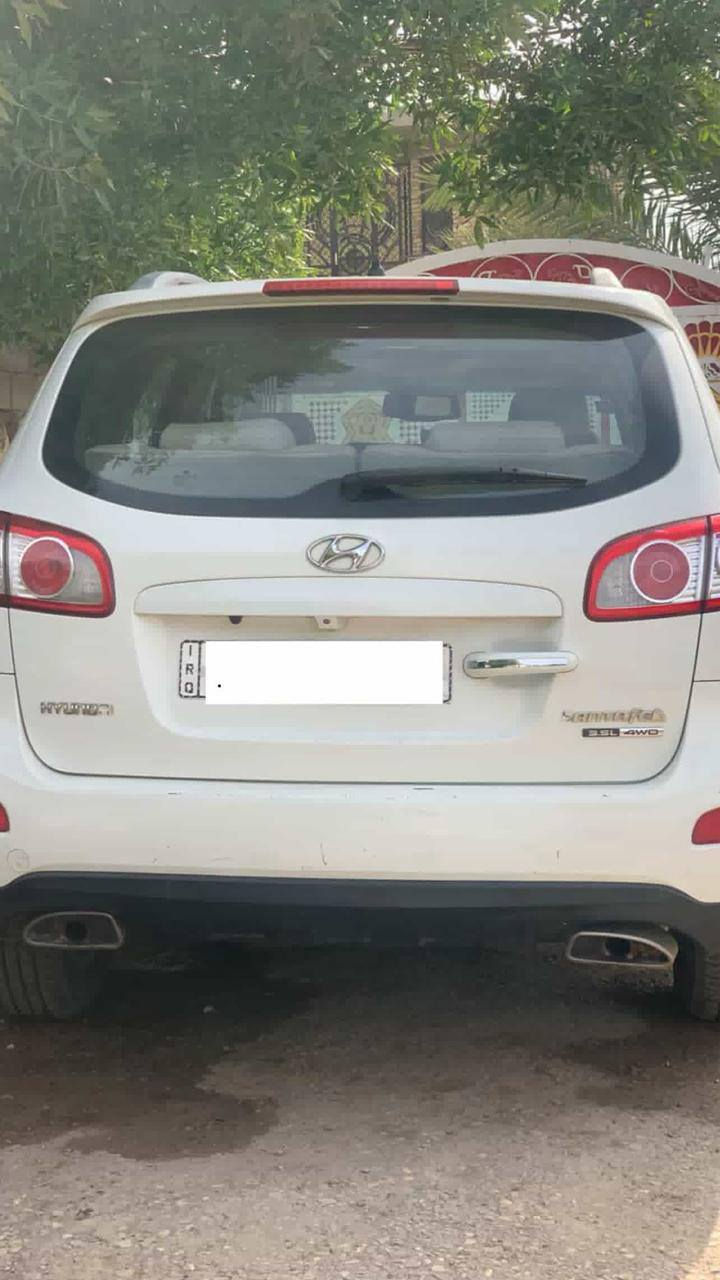 سنتافي بغداد 6سرندر،دفع رباعي.   الابواب بصمه كشن كهربائي.  فتحه  رقم دولي مكفوله  بسمي .
السياره جاهزه حداديه  تخم تأير تبريد  شاشه  مكلف باالنشر
***********
