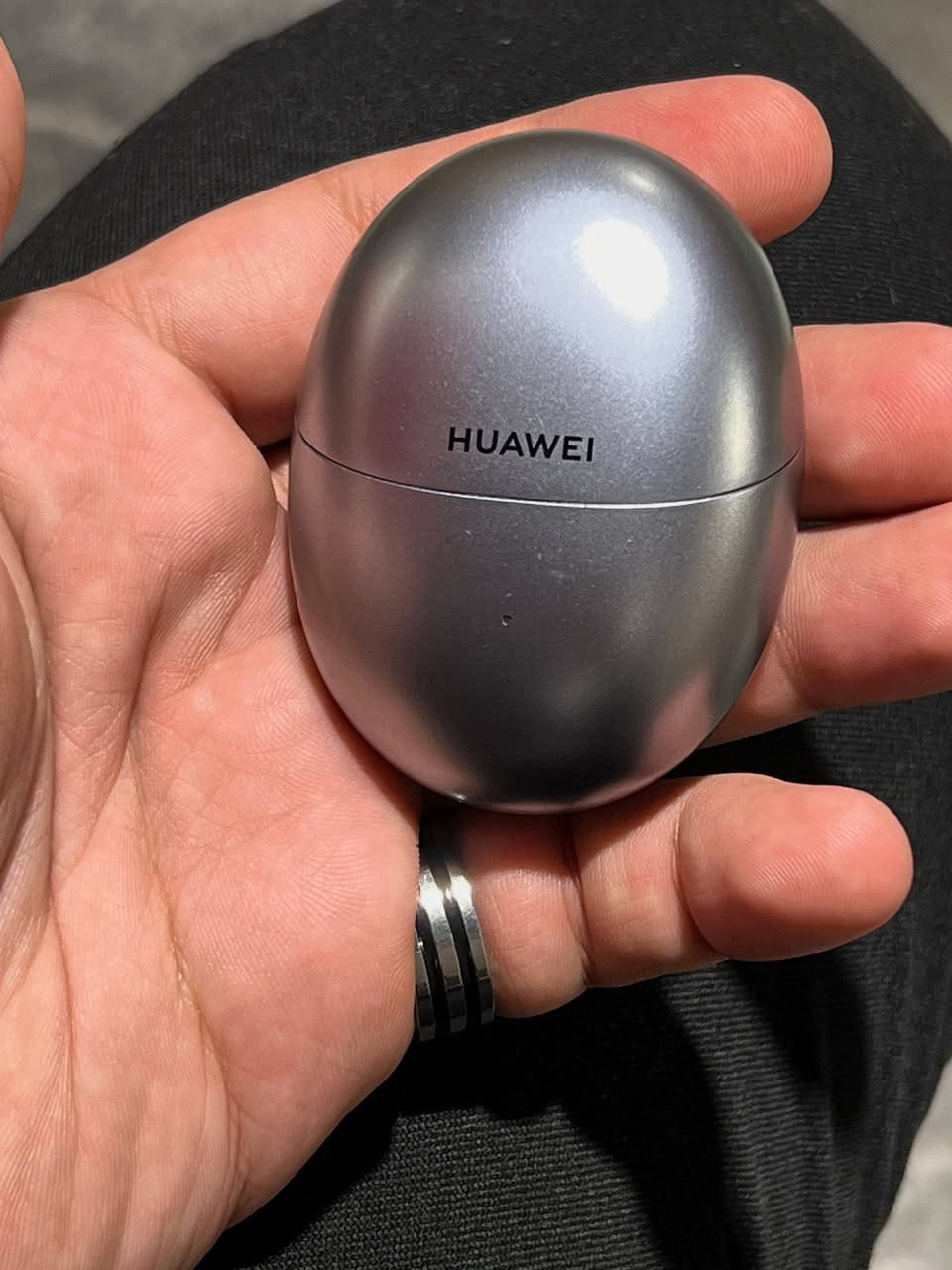 سماعات هواوي فري بودز 5 
 Huawei FreeBuds 5 

للبيع لون فضي شكل مميز جدا ومريحه بالاذن 
السعر 90 الف وبي مجال شوية 
ضمان يومين تفحصها وين ميعجبك اي خلل بيها رجعها 

مكاني بغداد البياع 
الرقم
***********
