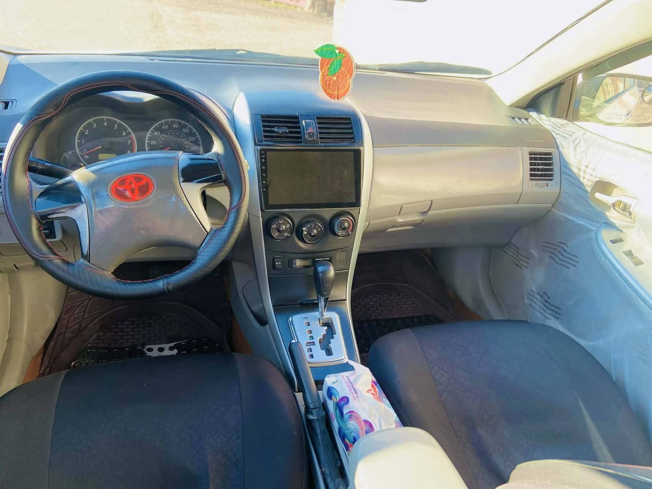 السلام عليكم من رخصة الأدمن 
كورلا موديل 2010 وارد امريكي فول مواصفات 
شاشه كامره خلفيه تدفئه تبريد ويل كب منضومه زنون رقم صلاح الدين انكليزي سنويه باسمنه ل30 بيها قطعتين فقط بونيد وباب السايق تبديل بدون دواخل كير محرك صدر امامي خلفي شرط السعر 120 وبيها مجال حك الجيه / العنوان بيجي للأتصال ***********
