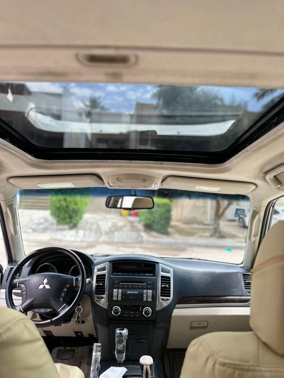 �
✅ فول مواصفات 1/1

✅ ممشى 86 ألف كم فقط (على إيد وحدة)

✅ محرك 3500cc مكفول

✅ كير مكفول

✅ برغي مفتوح

✅ دهن شركة وكالة

✅ فتحة سقف

✅ جلد كهرباء

✅ تبريد 3 قطع

✅ دفلوك (Diff Lock)

✅ 7 راكب

📄 رقم بغداد

📍 بغداد – زيونة

🚗 نظافة عالية جداً وجاهزة للفحص شرط الفحص.

📞 ***********

واتساب / اتصال

السعر 195 ورقة بيها مجال

#باجيرو #جنتور #Pajero #Mitsubishi
