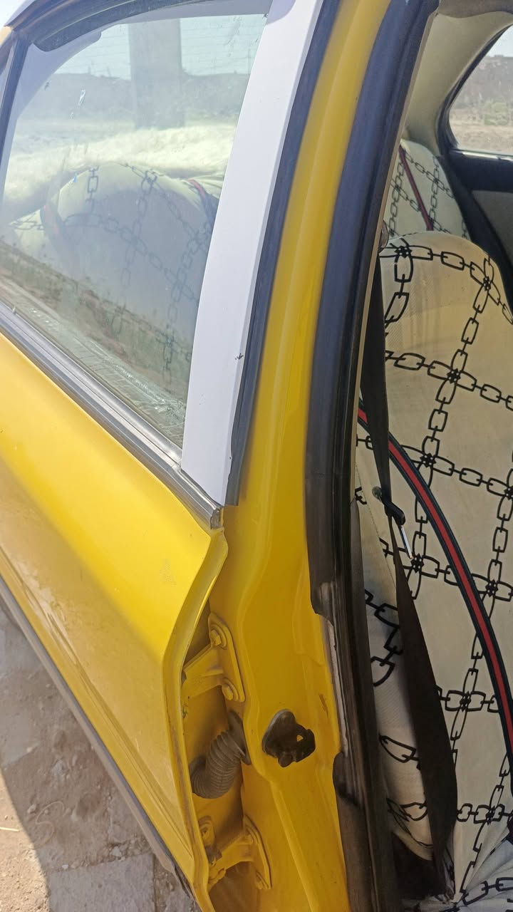 سمند للبيع موديل 2009 
گير ومكينه خير من الله كهربائيات كلهه  شغاله اشاير ودبل اشاره وهورن وگلوب داخلي وبگ  لايتات وسكنات  ولايت عالي وناصي وبلاجكتورات والڤان شغال دگم الجام شغال ارضيه جلد التبريد عوزه غاز  دشبولها كله شغال من رون وكيلو متر وگيچ بانزين وگيچ الحماوه و.......... سياره ع وضعها لا ضربه ولا تعمير بيها وهاي نصبتها تجي تشوفها مثل الي بالصور وهذه مقطع توضيحي اكرر للدشبول شغال كله  رجاءآ من تتصل لتگلي شبيها ما بيها كلشي مذكور اقرأء المنشور زين واتصل وبيك خير وتدلل عنوان كوت واسط مركز المدينه *********** 

السعر 29 وبيها مجال حگ الجيه  

الي مو شراي يترك كلمه طيبه تمثل أخلاقه
