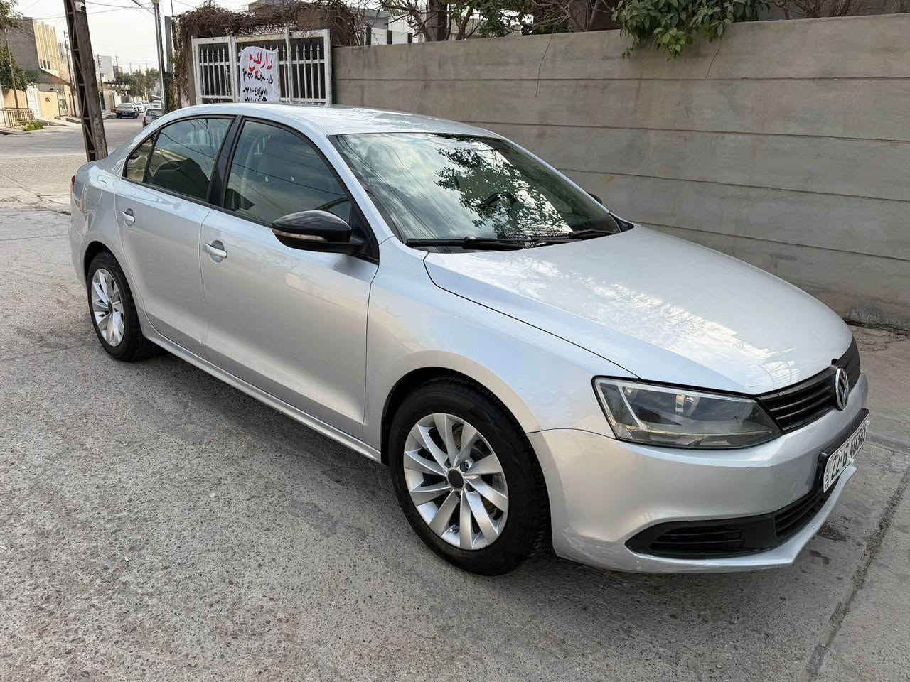 فولكس واكن وارد خليجي موديل 2015 حجم المحرك 20 تنفس طبيعي كير محرك شرط مامفتوح مواصفات السياره عادي جامات كهربائي اي بي اس
ويل كروم تبريد شغال تدفئه شغال صدر جديد طخم تايرات جديد سنويه لحد 2027 سيارة جاهزه شرط تحويل ظرر السيارة بدون دواخل بجم كبس صندوك كبس بيها 4 قطع صبغ شرط مابي دواخل مكان السيارة كركوك سعر اسيارة (97$) بي مجال لطيبين
***********
*********** كركوك, العراق
