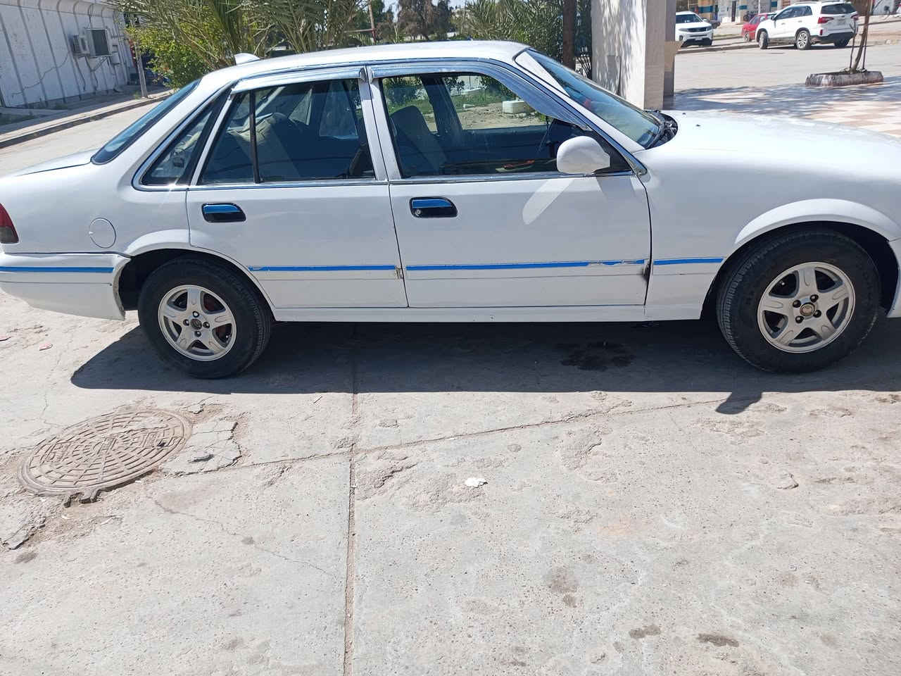 سياره أبرنس فراشا موديل 96 سياره جاهزه من كلشي محرك وكير شرط ع فحص سياره مصبوغه أحزام مابيه قطرت خياس مابيه  كلها شغل جديد صدر جديد تخم تاير سياره بأسمي تحويل ثانيوم رقم أنبار 
مجمع العامريه فلوجه 
 ***********
