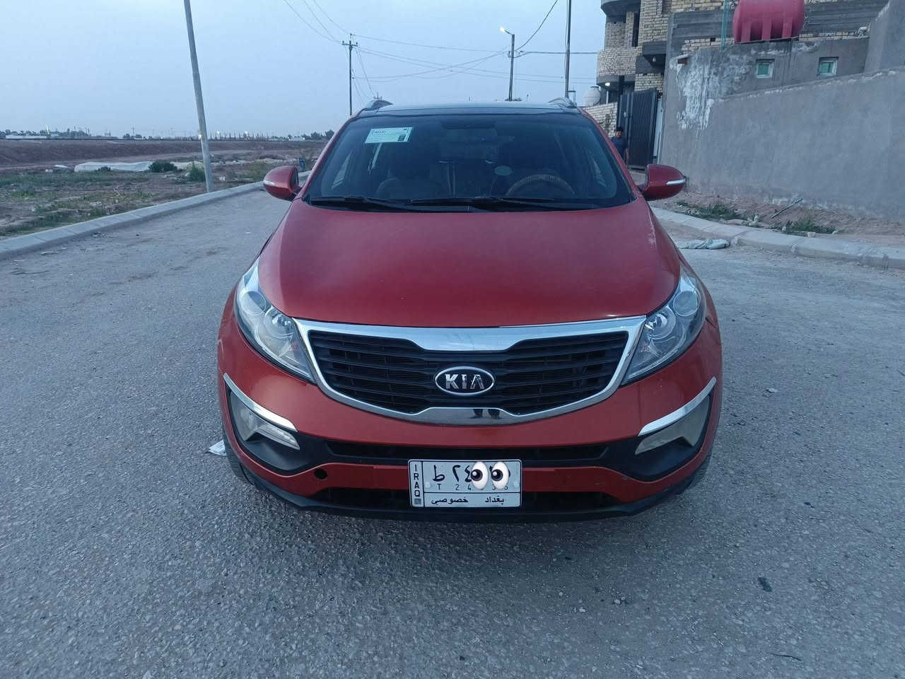 السلام عليكم للبيع سبورتج 2013وارد خلييجي لون مميز فول مواصفات بنوراما وشاشه وكشن كهرباء وثلاجه وحساس  خلفي ومكينه 2400وبعد هواي مواصفات لأن 1/1 سياره مكينه كير حداده شرط تبريد ثلج رقم بغداد تحويل ثاني يوم  سياره بيه رش حزام مكانه الديوانيه للاستفسار الاتصال عله رقم ***********  سعره ب 113وبيه مجال
